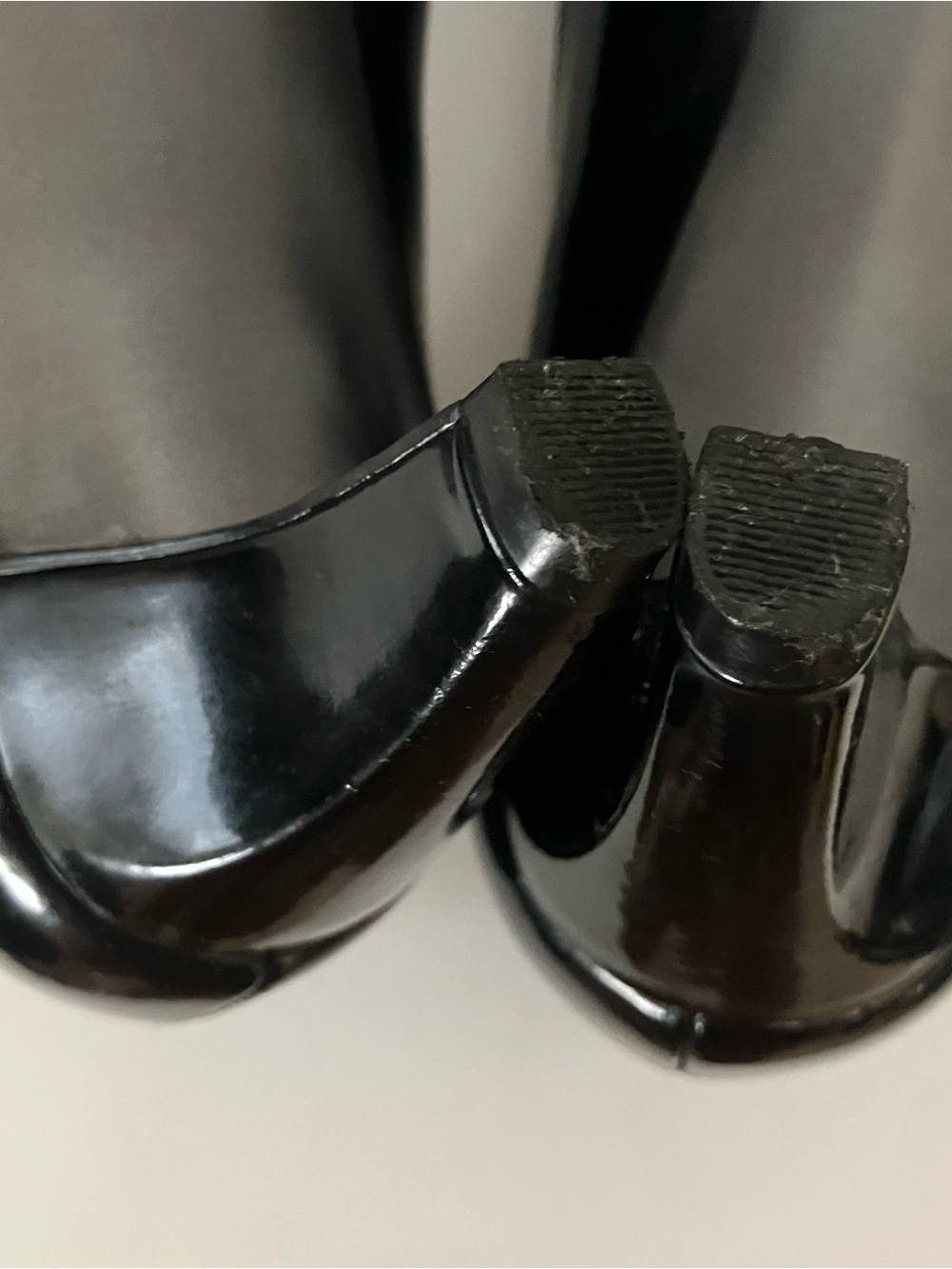 TAHARI Melanie Black Patent Leather Mary Jane Pumps Cone Kitten Heels EUC US 10 - Picture 11 of 14